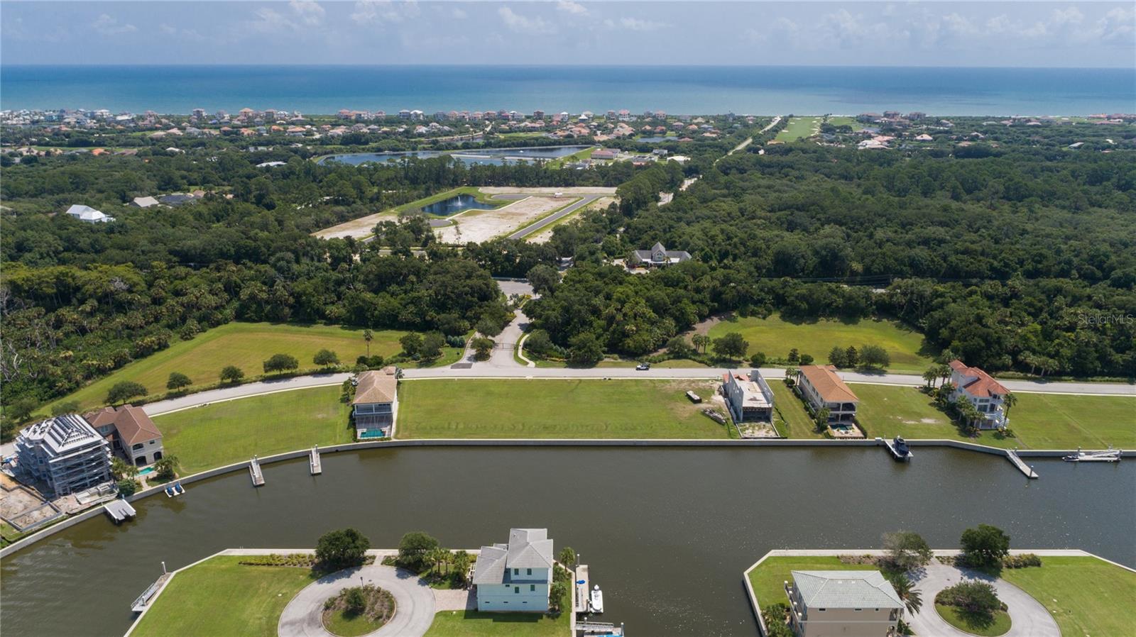 306 HARBOR VILLAGE PT N