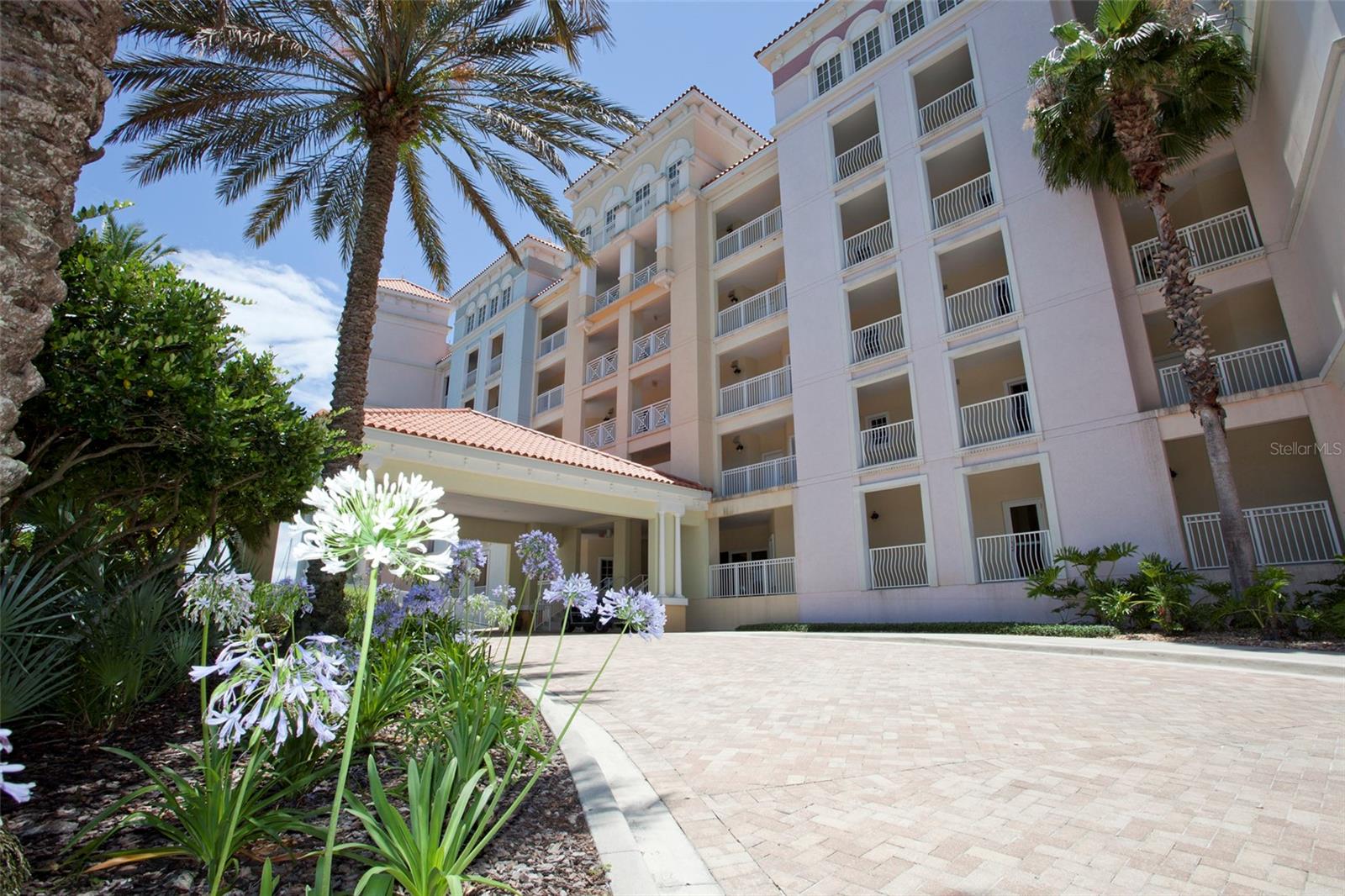 306 HARBOR VILLAGE PT N