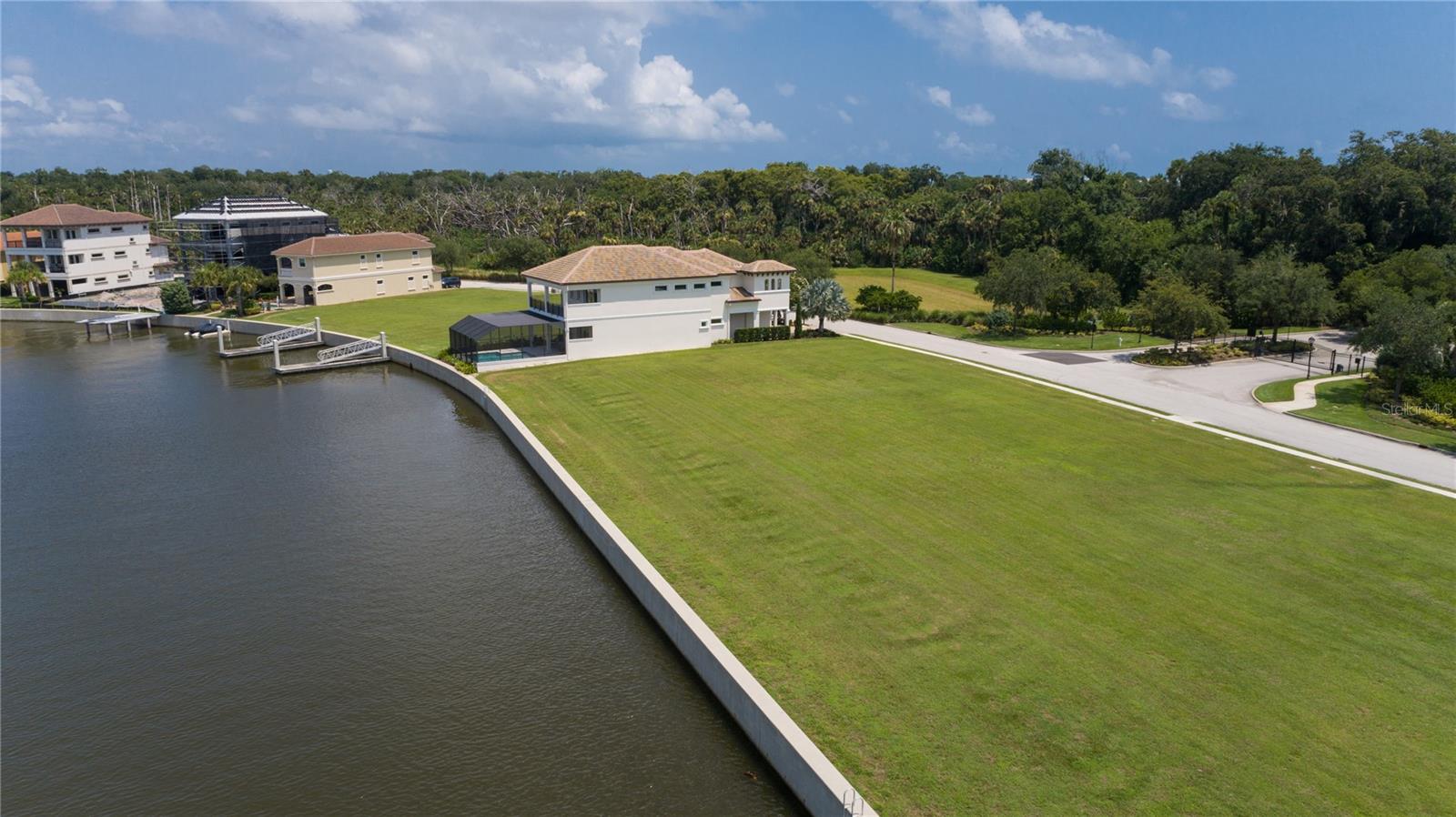 306 HARBOR VILLAGE PT N