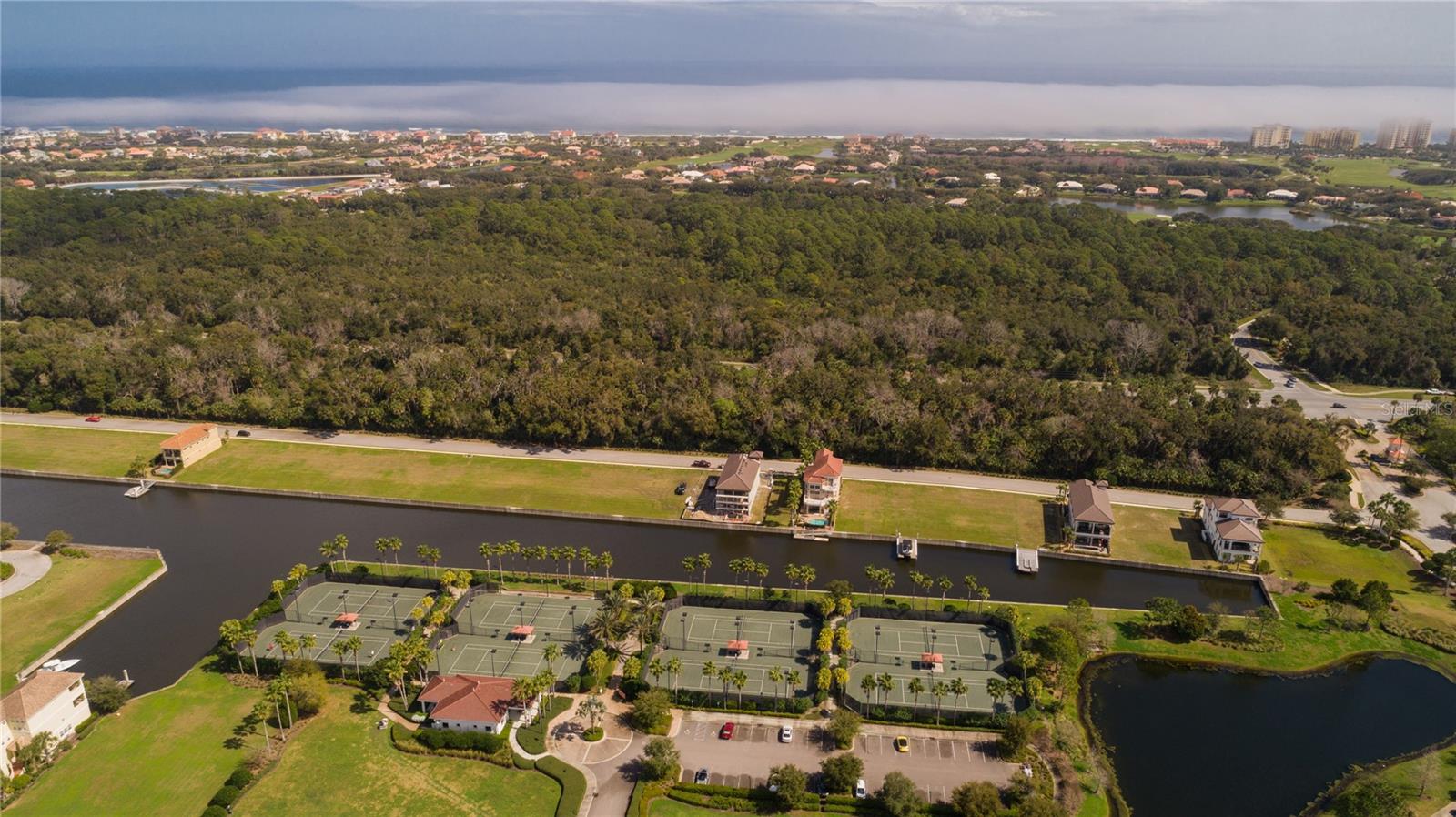 306 HARBOR VILLAGE PT N
