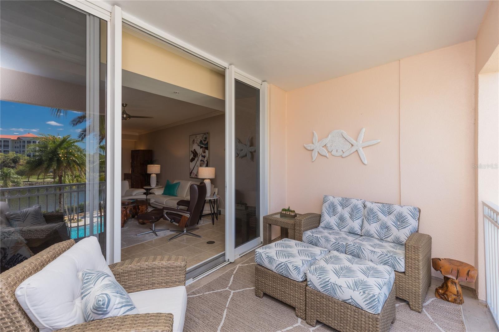 102 YACHT HARBOR DR #373