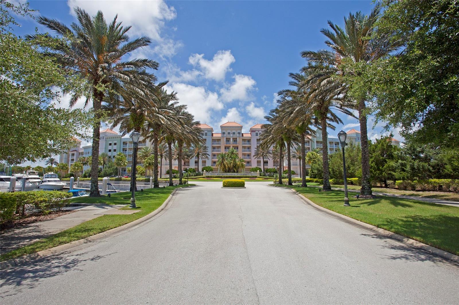 102 YACHT HARBOR DR #373