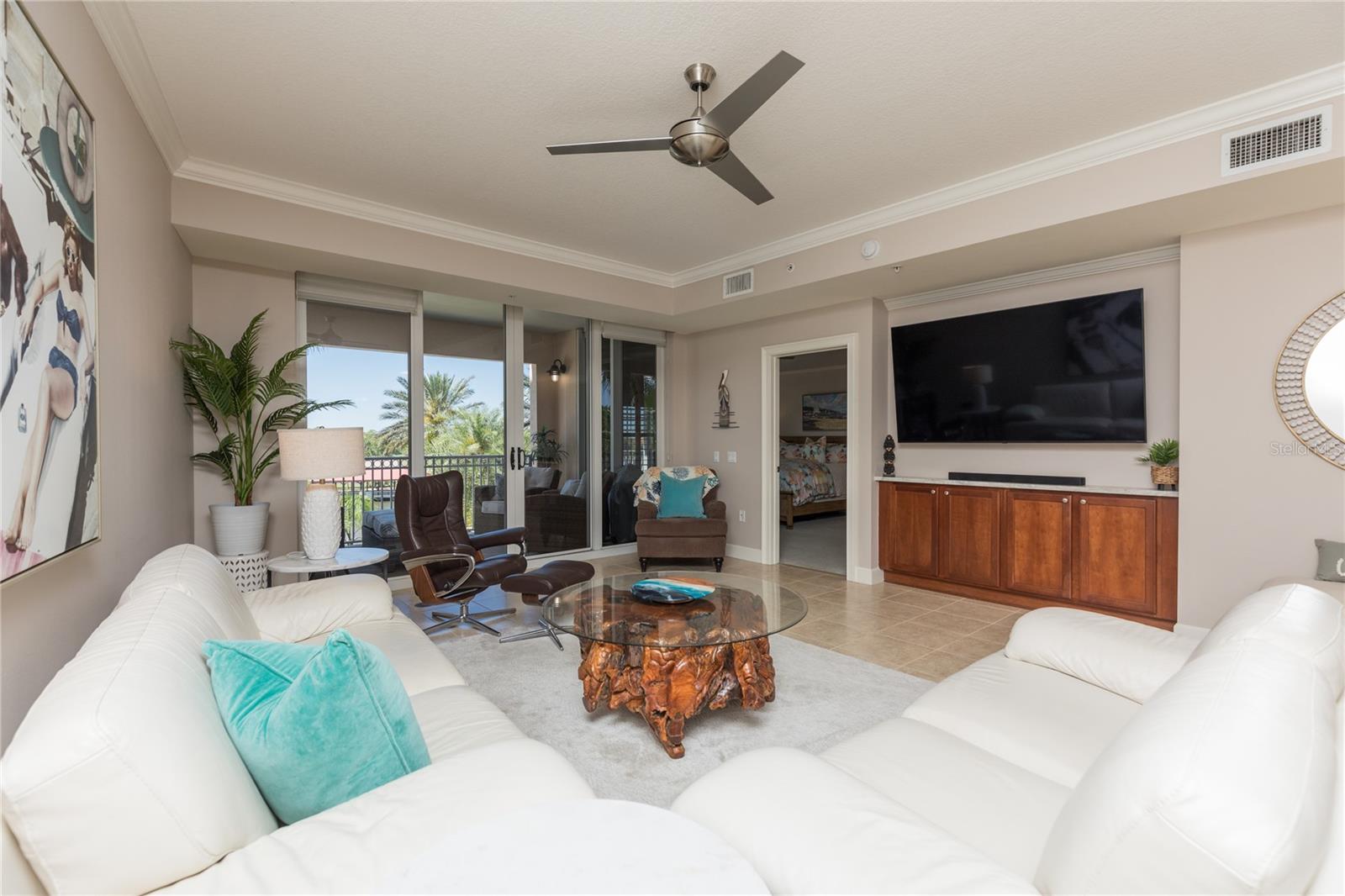 102 YACHT HARBOR DR #373