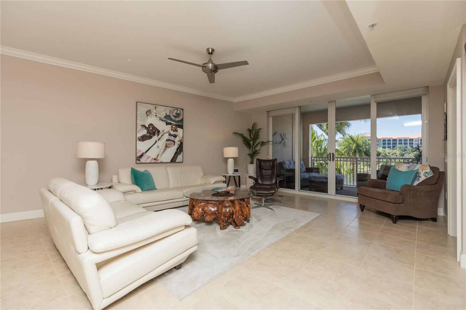 102 YACHT HARBOR DR #373