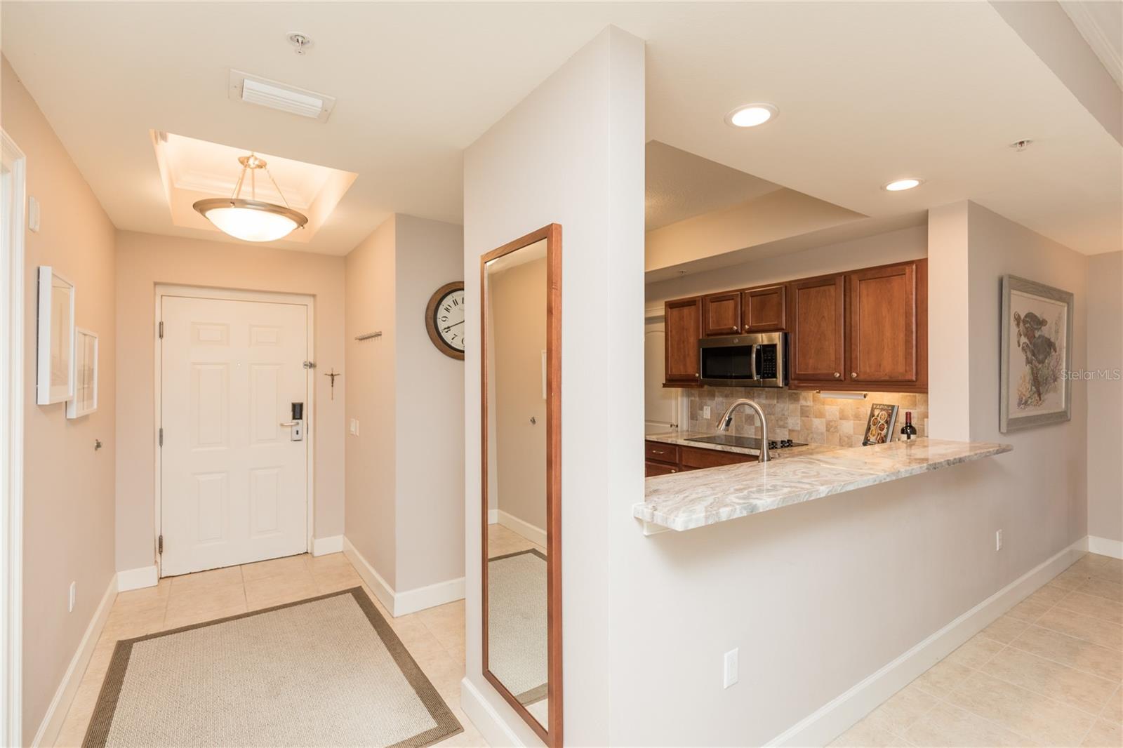 102 YACHT HARBOR DR #373