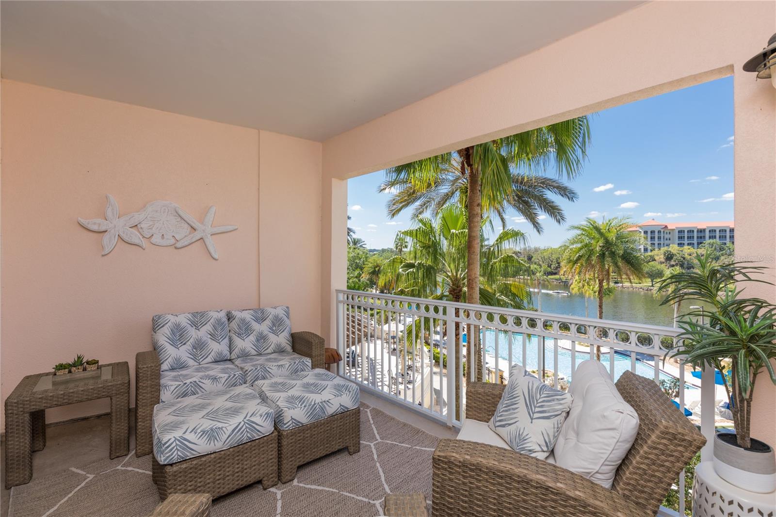 102 YACHT HARBOR DR #373