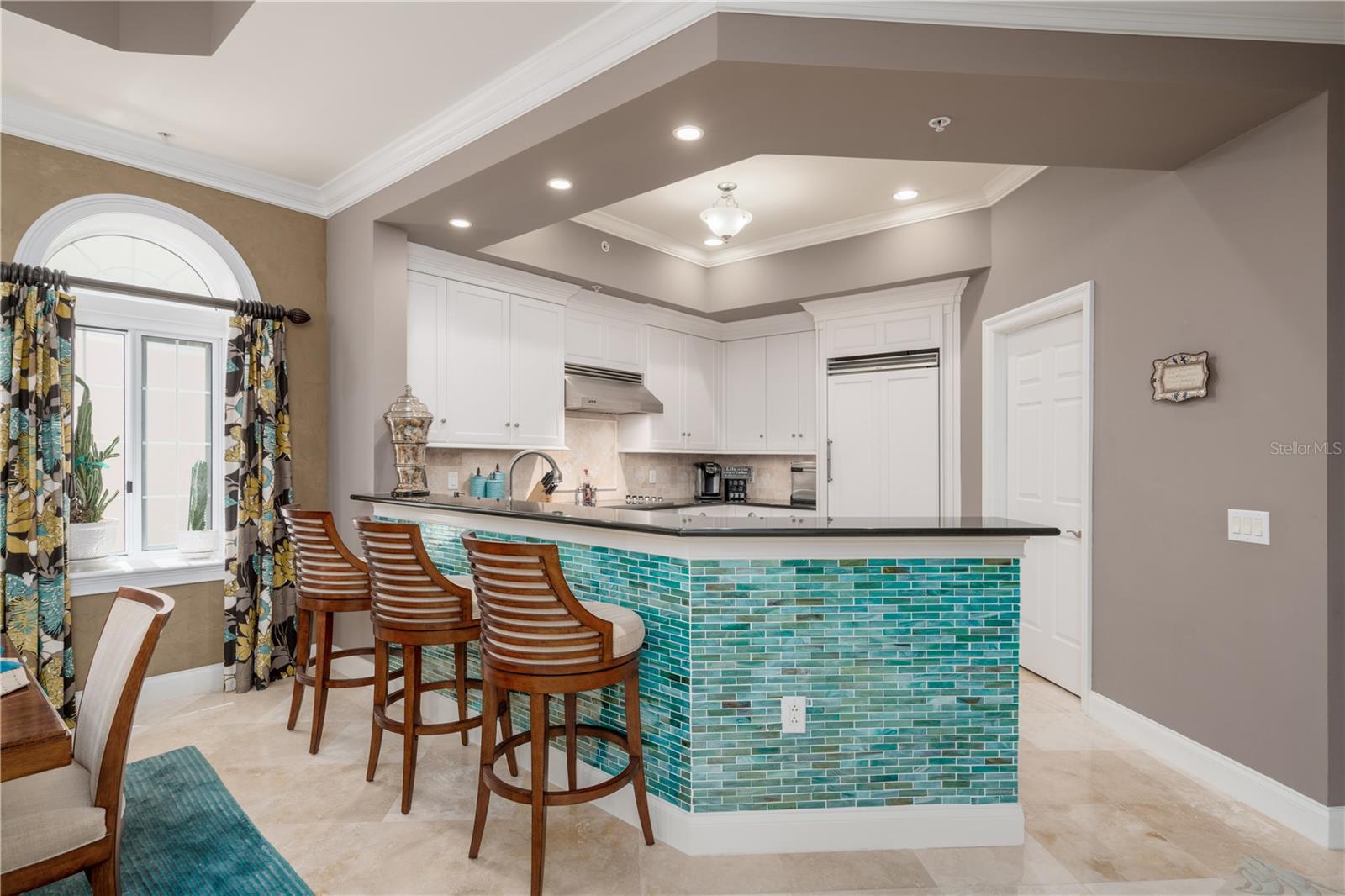 200 OCEAN CREST DR #654