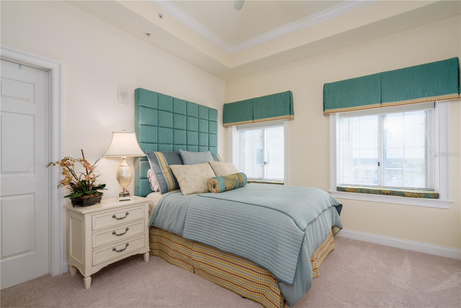 200 OCEAN CREST DR #654