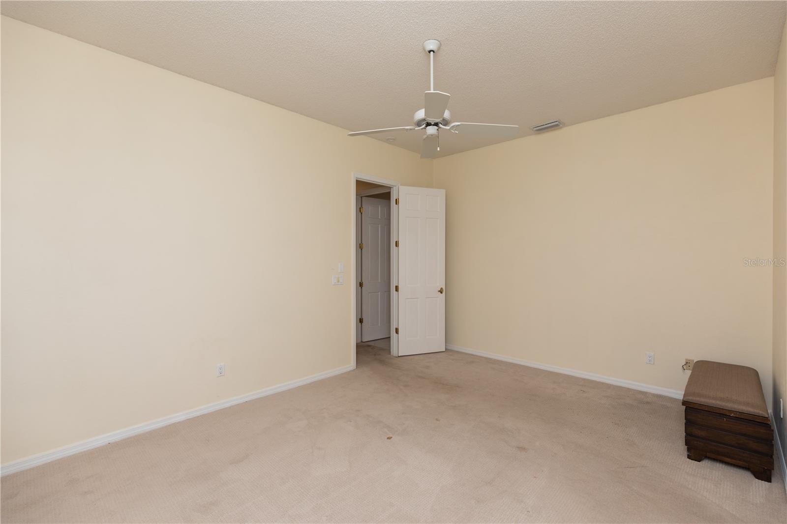 12 LAGUNA CT