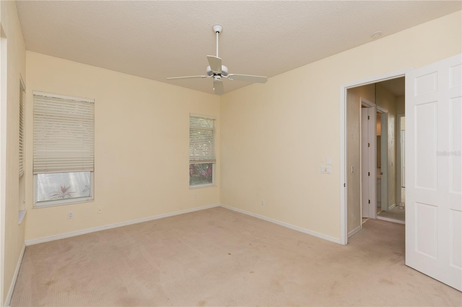 12 LAGUNA CT