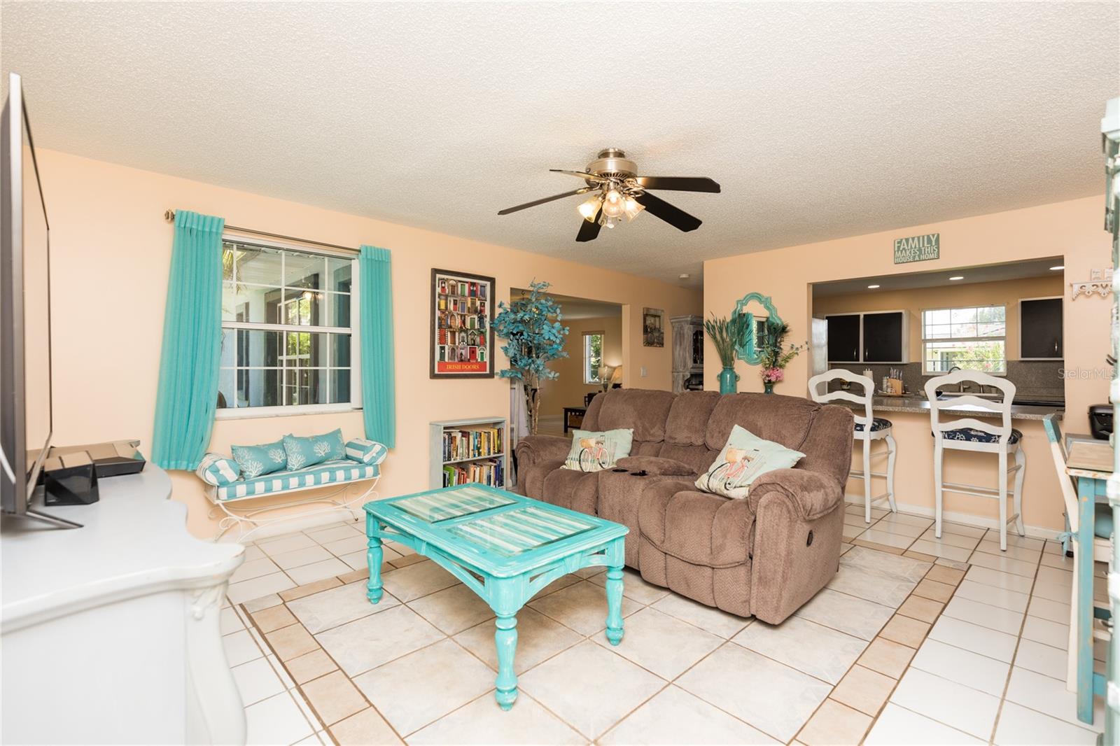 56 FISCHER LN