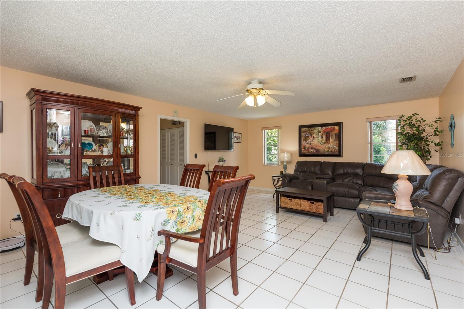 56 FISCHER LN