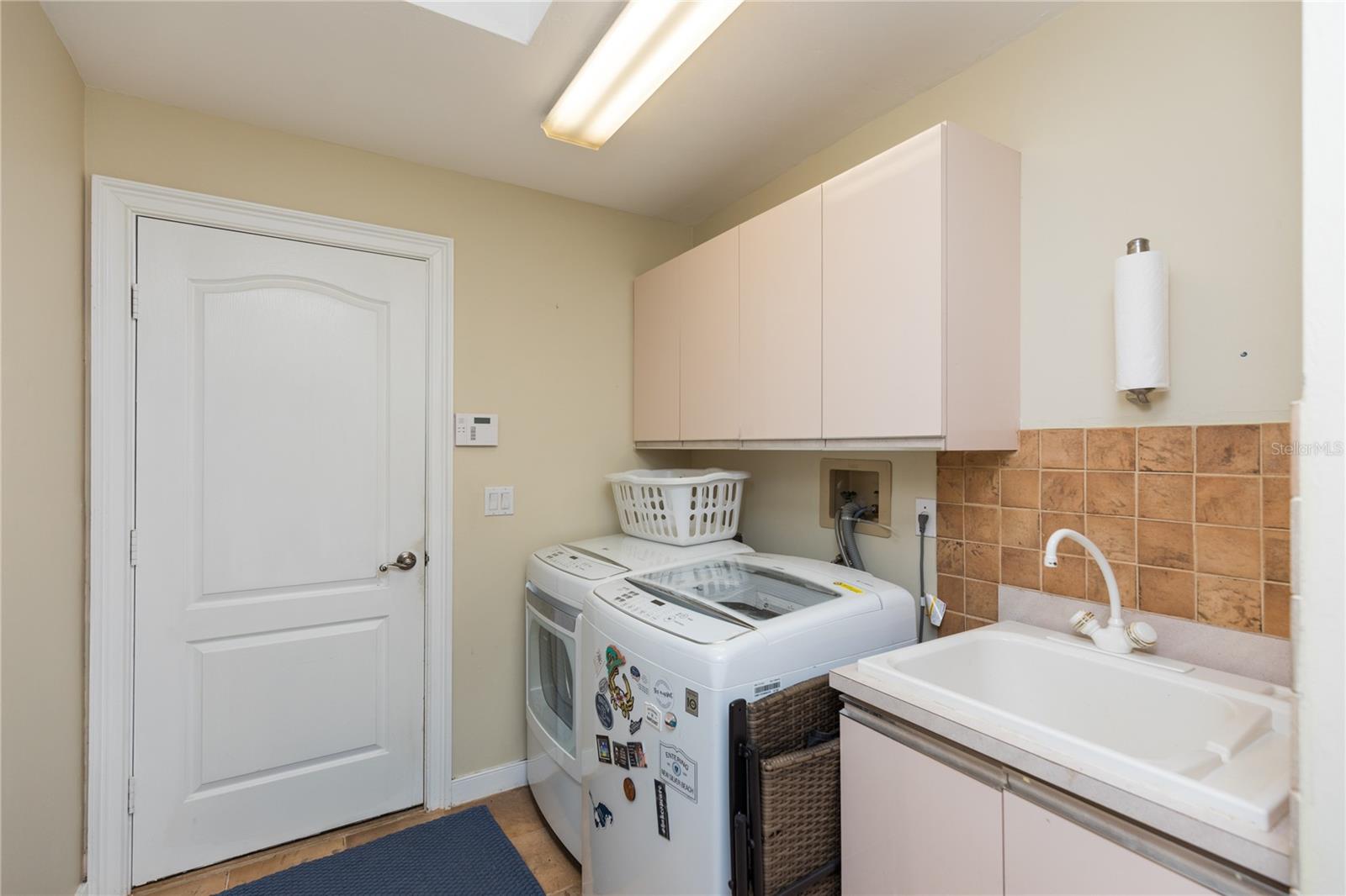 2 ANASTASIA CT