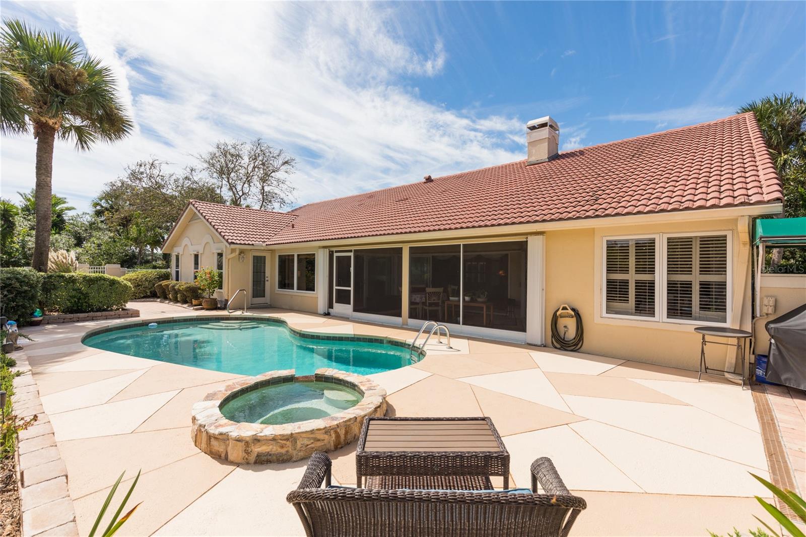 2 ANASTASIA CT