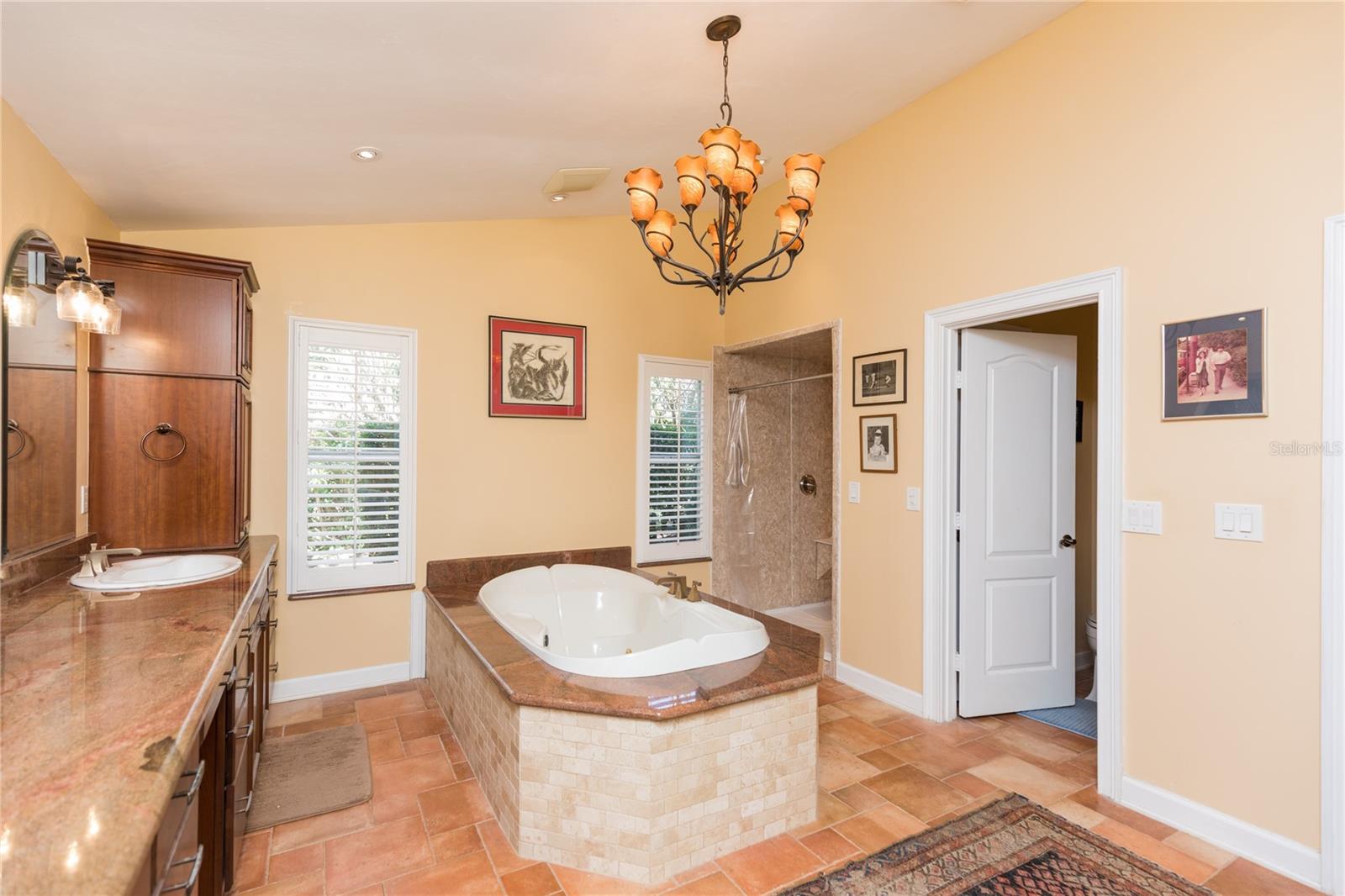 2 ANASTASIA CT