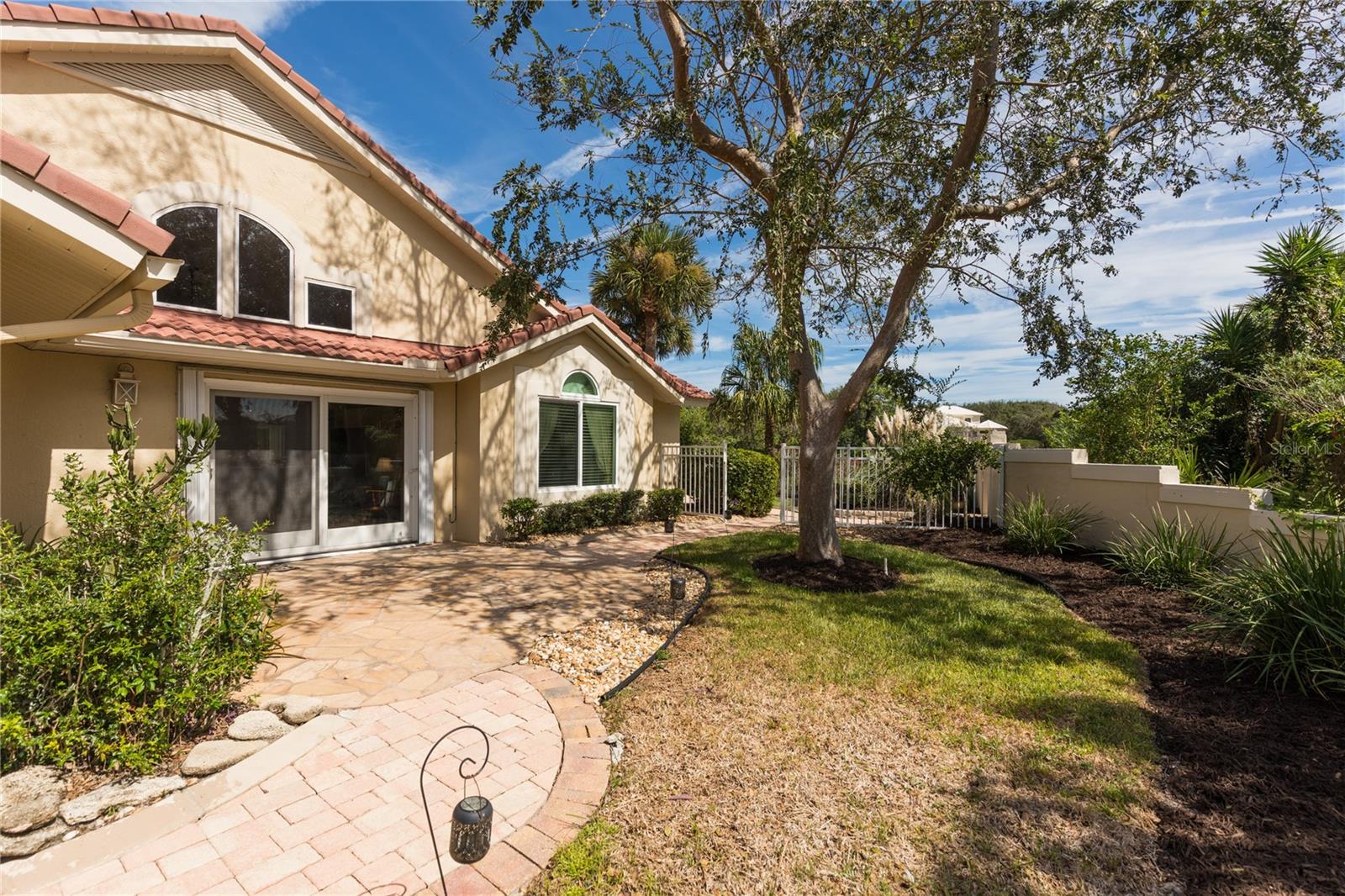 2 ANASTASIA CT