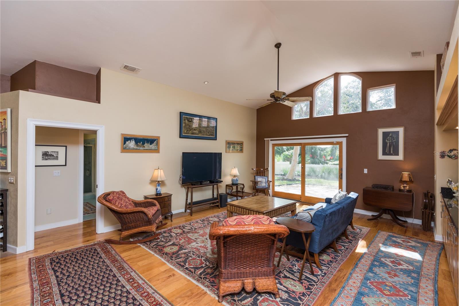 2 ANASTASIA CT