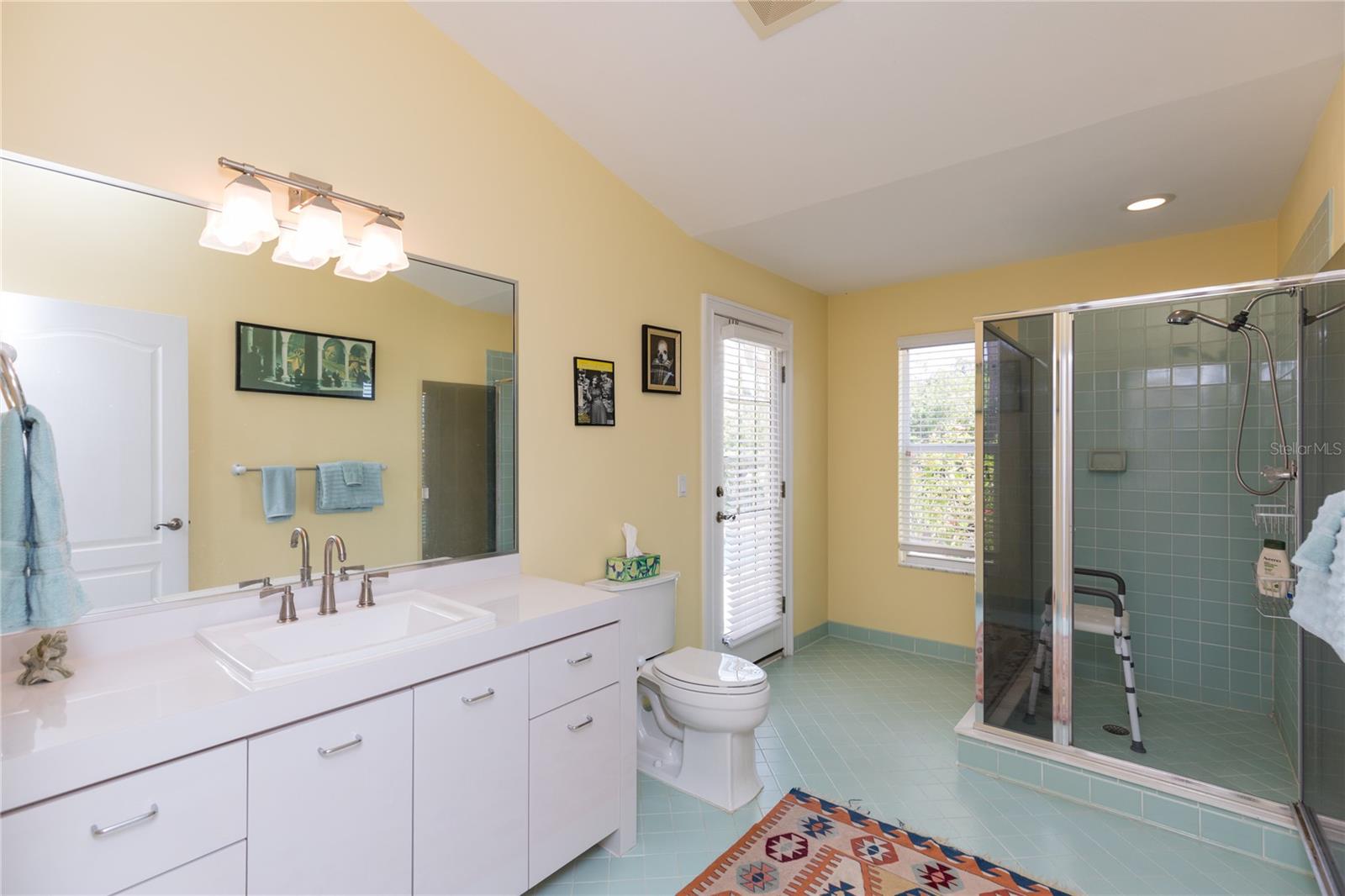 2 ANASTASIA CT
