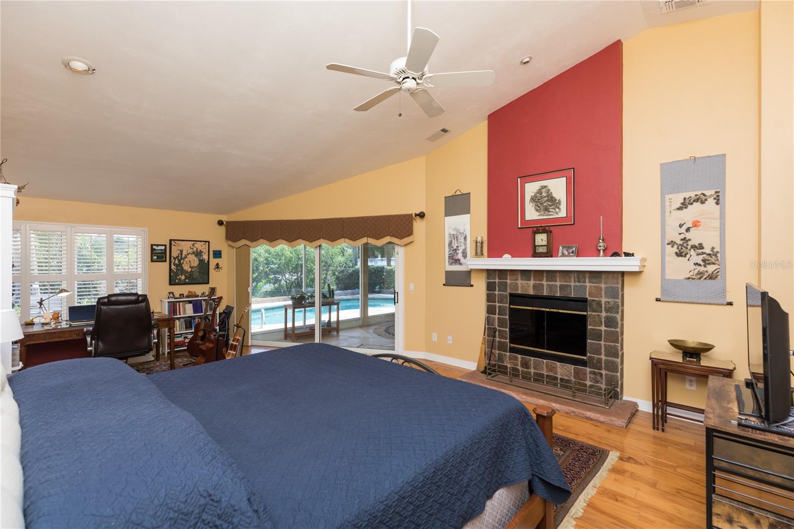 2 ANASTASIA CT