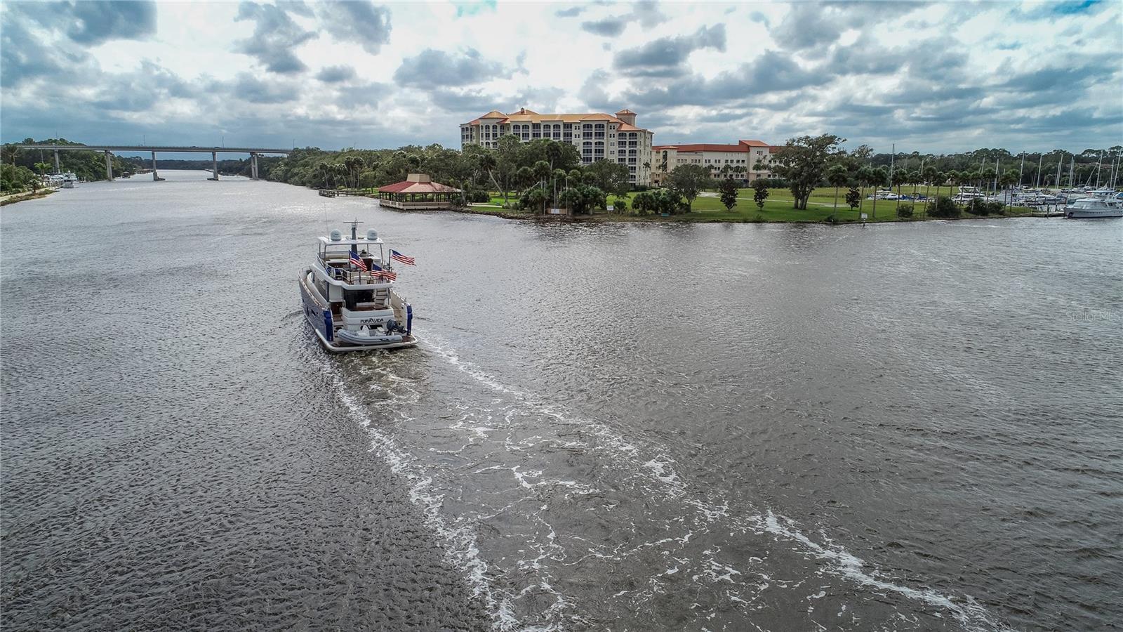 230 YACHT HARBOR DR