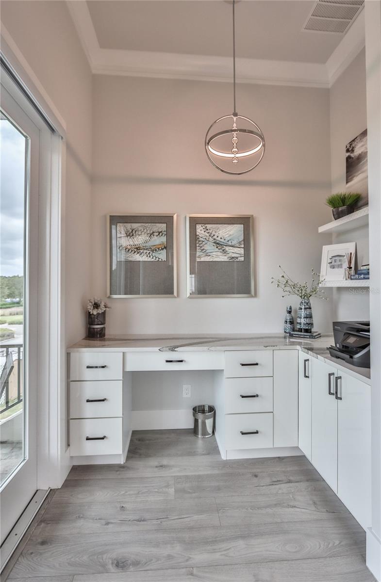 230 YACHT HARBOR DR