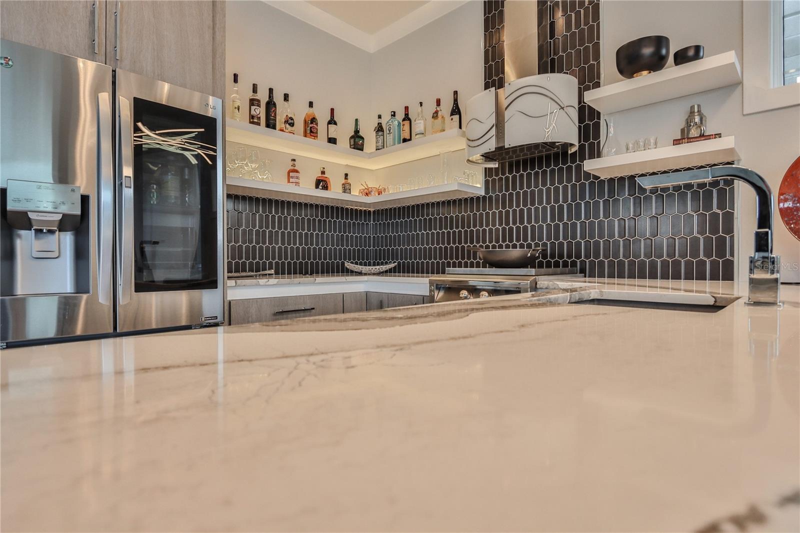 230 YACHT HARBOR DR