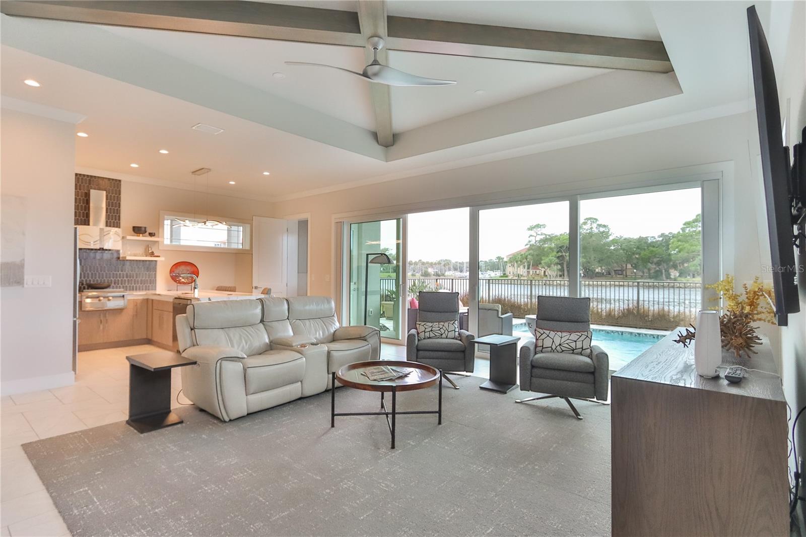 230 YACHT HARBOR DR