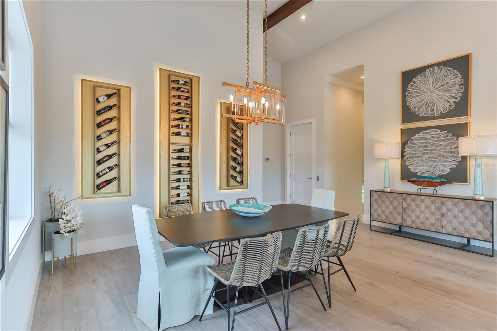 230 YACHT HARBOR DR