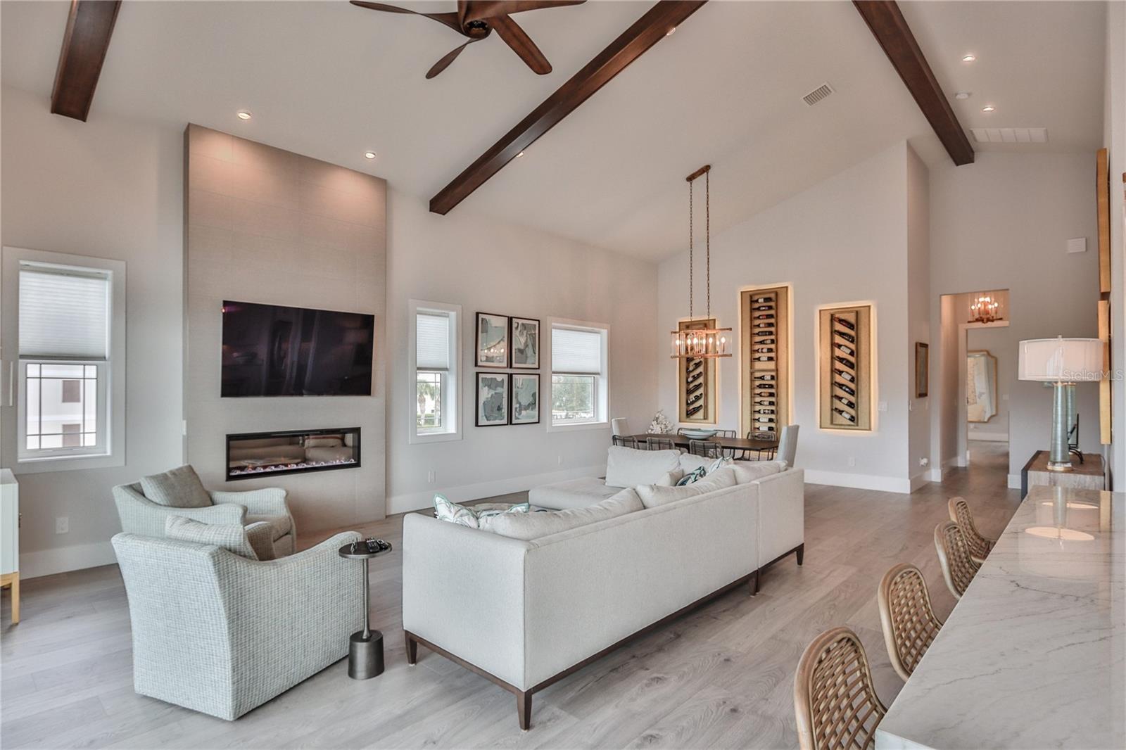 230 YACHT HARBOR DR