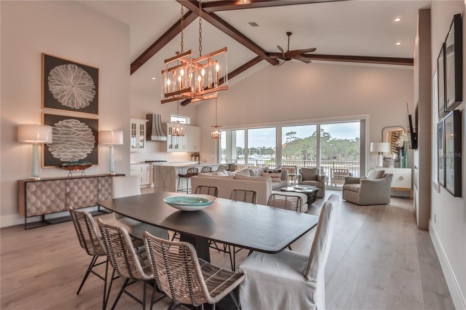 230 YACHT HARBOR DR