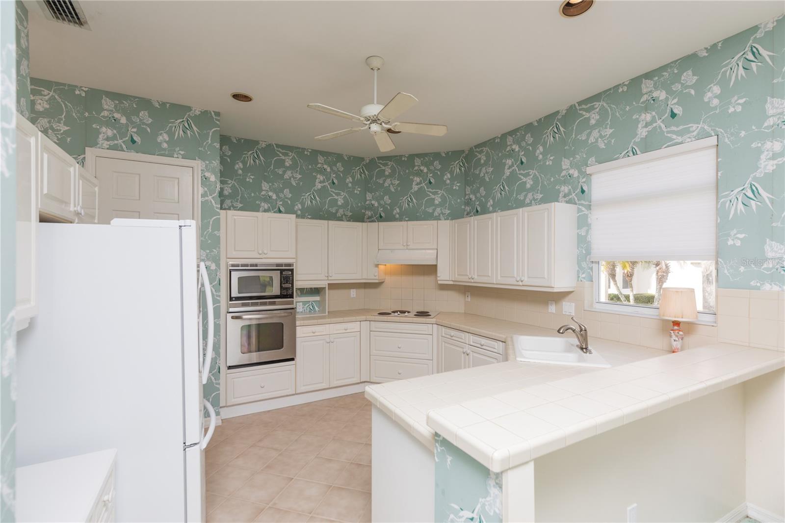19 MADEIRA CT