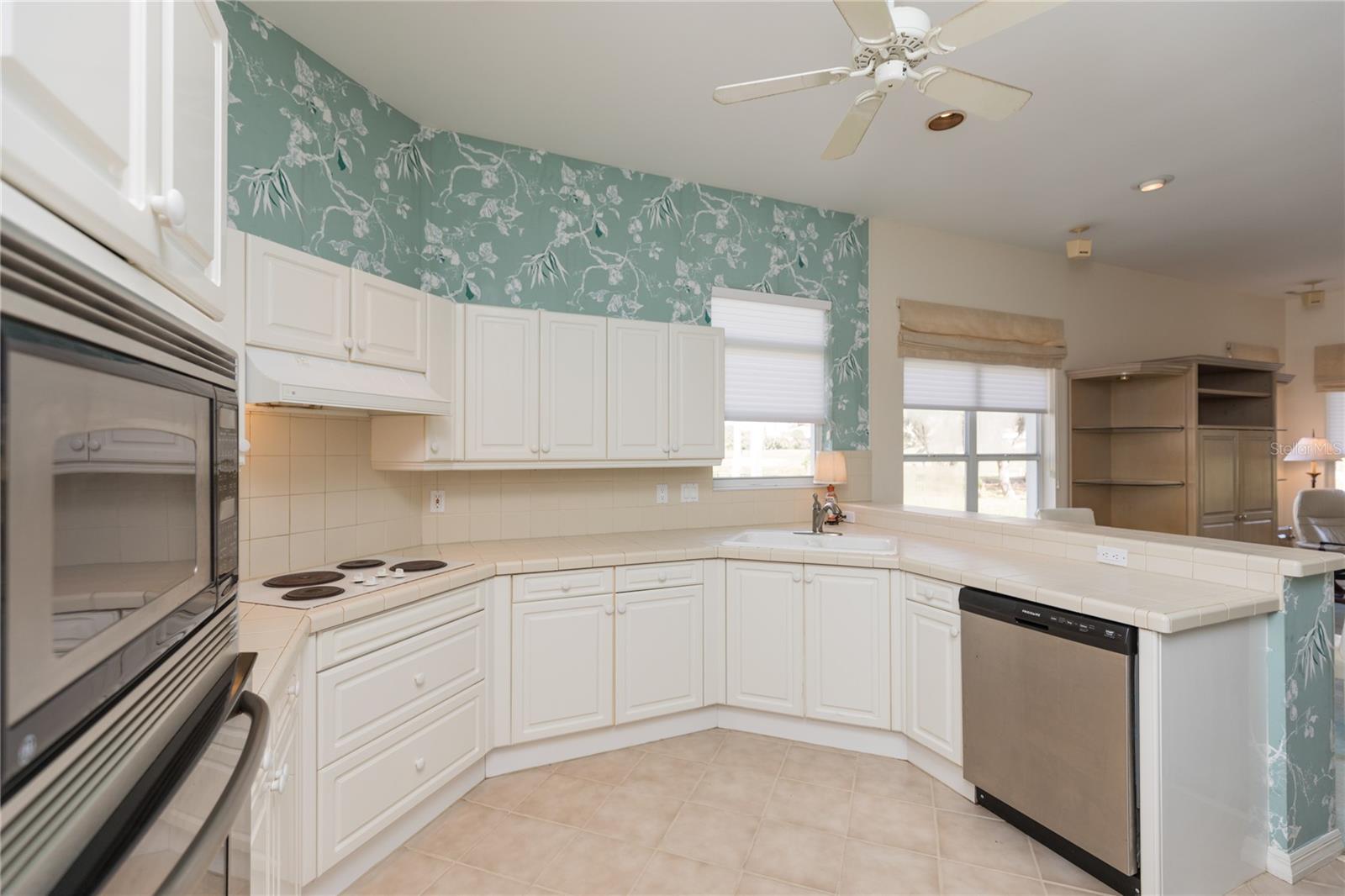 19 MADEIRA CT