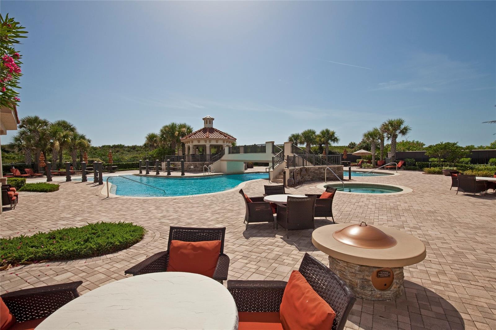 85 AVENUE DE LA MER #106