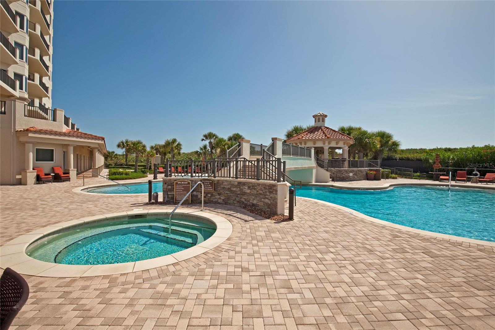 85 AVENUE DE LA MER #106