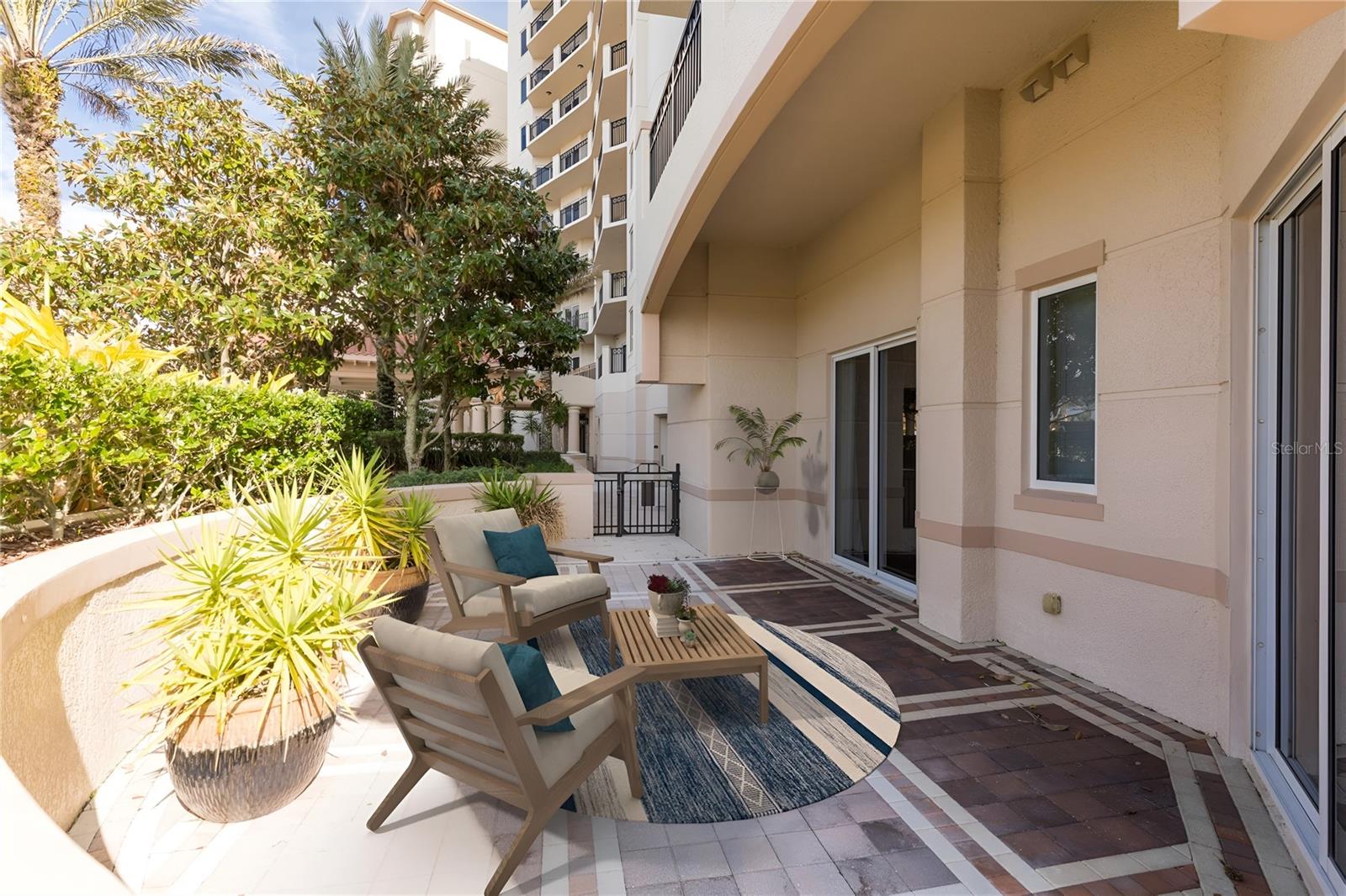 85 AVENUE DE LA MER #106