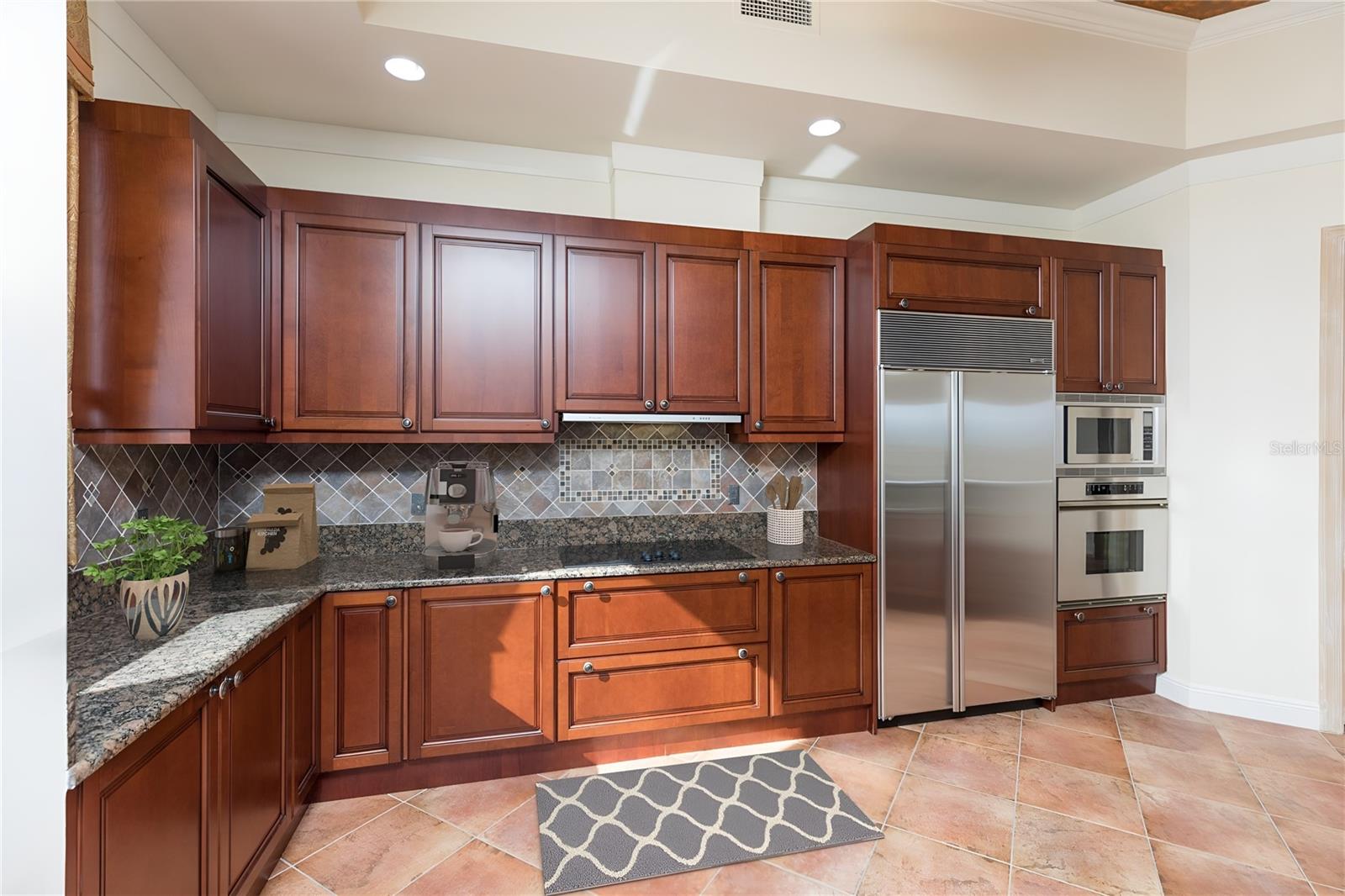 85 AVENUE DE LA MER #106