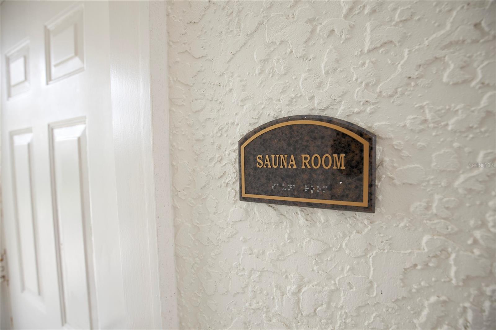 85 AVENUE DE LA MER #106