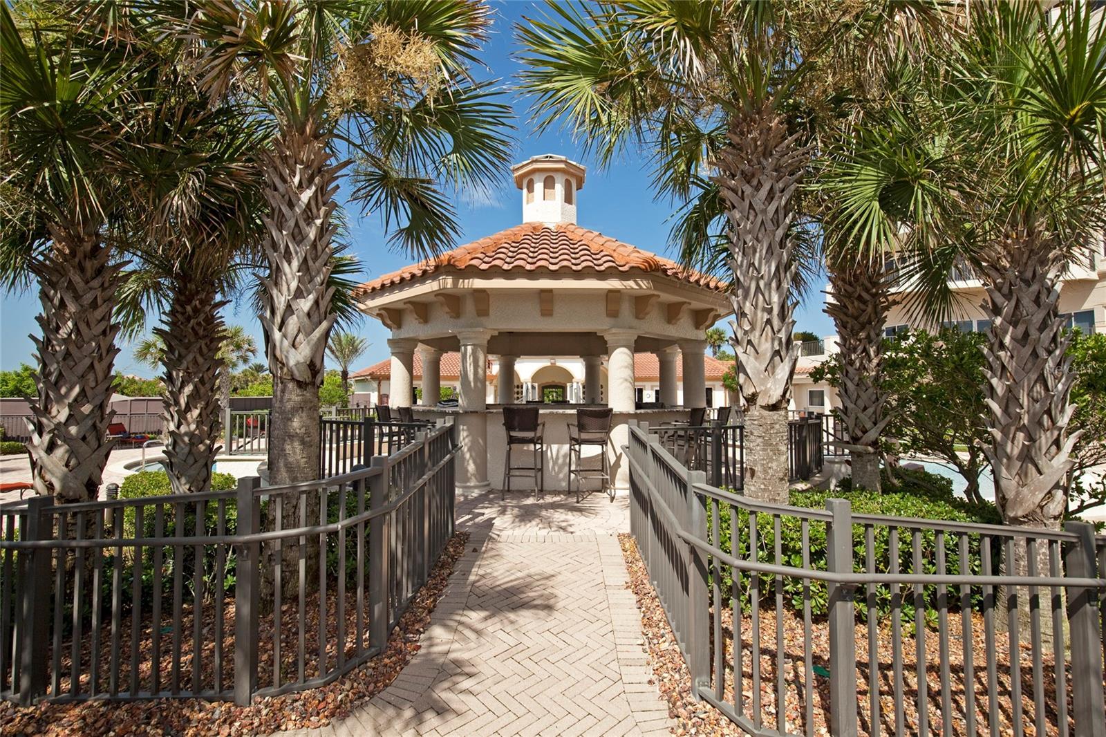 85 AVENUE DE LA MER #106