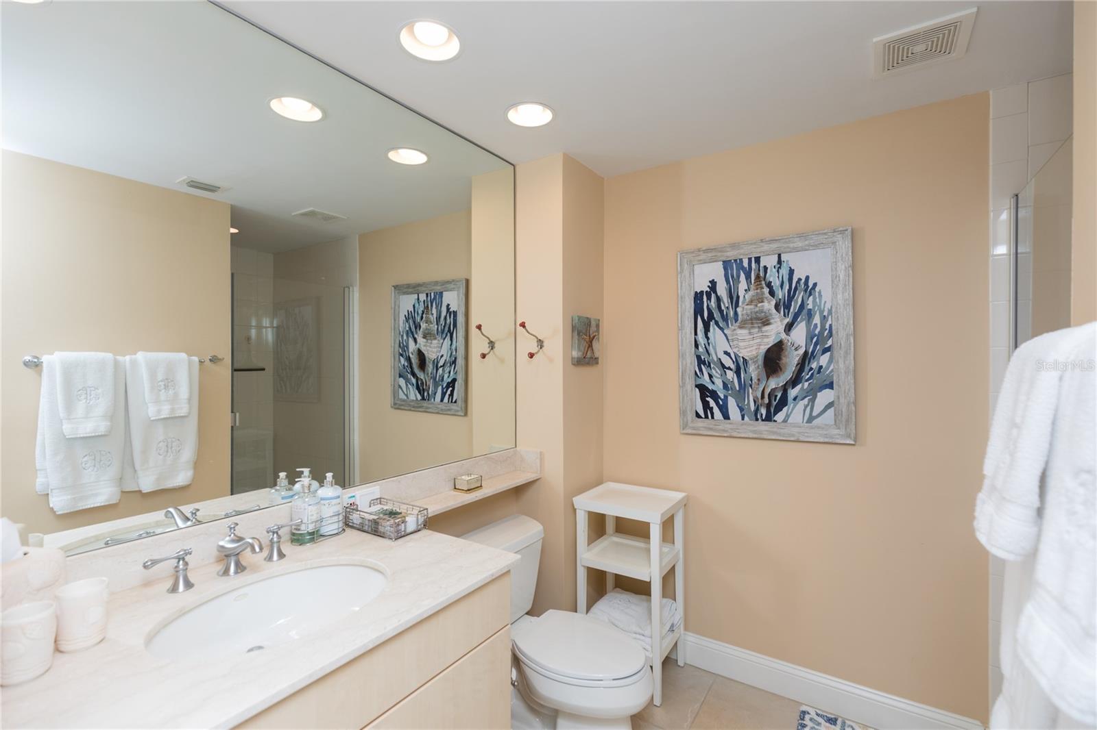 7 AVENUE DE LA MER #302