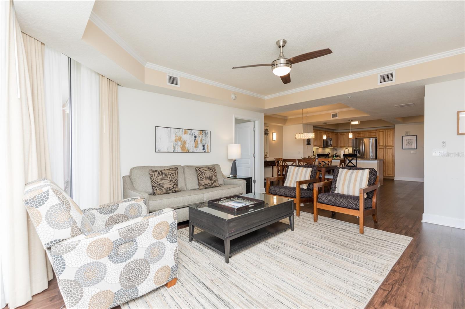 200 OCEAN CREST DR #516