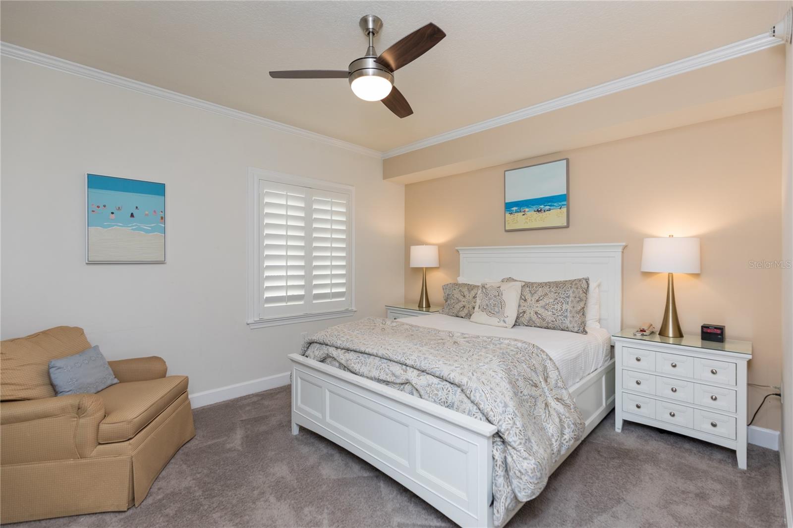 200 OCEAN CREST DR #516