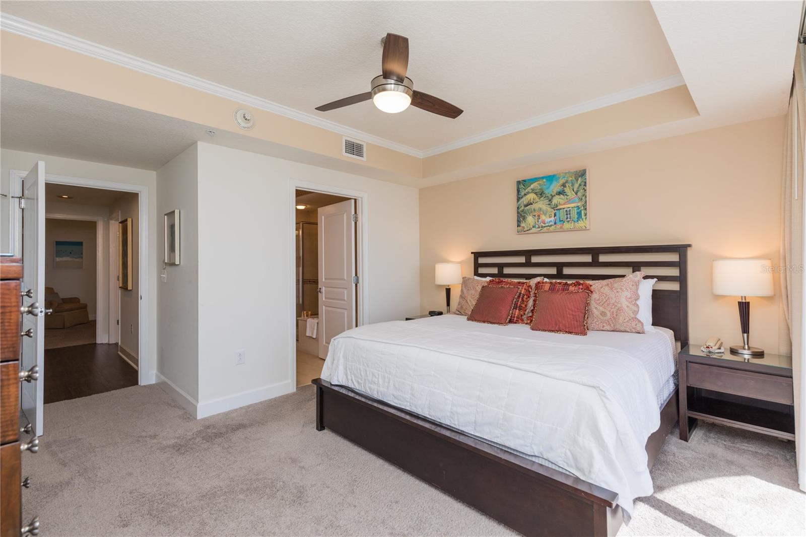 200 OCEAN CREST DR #516