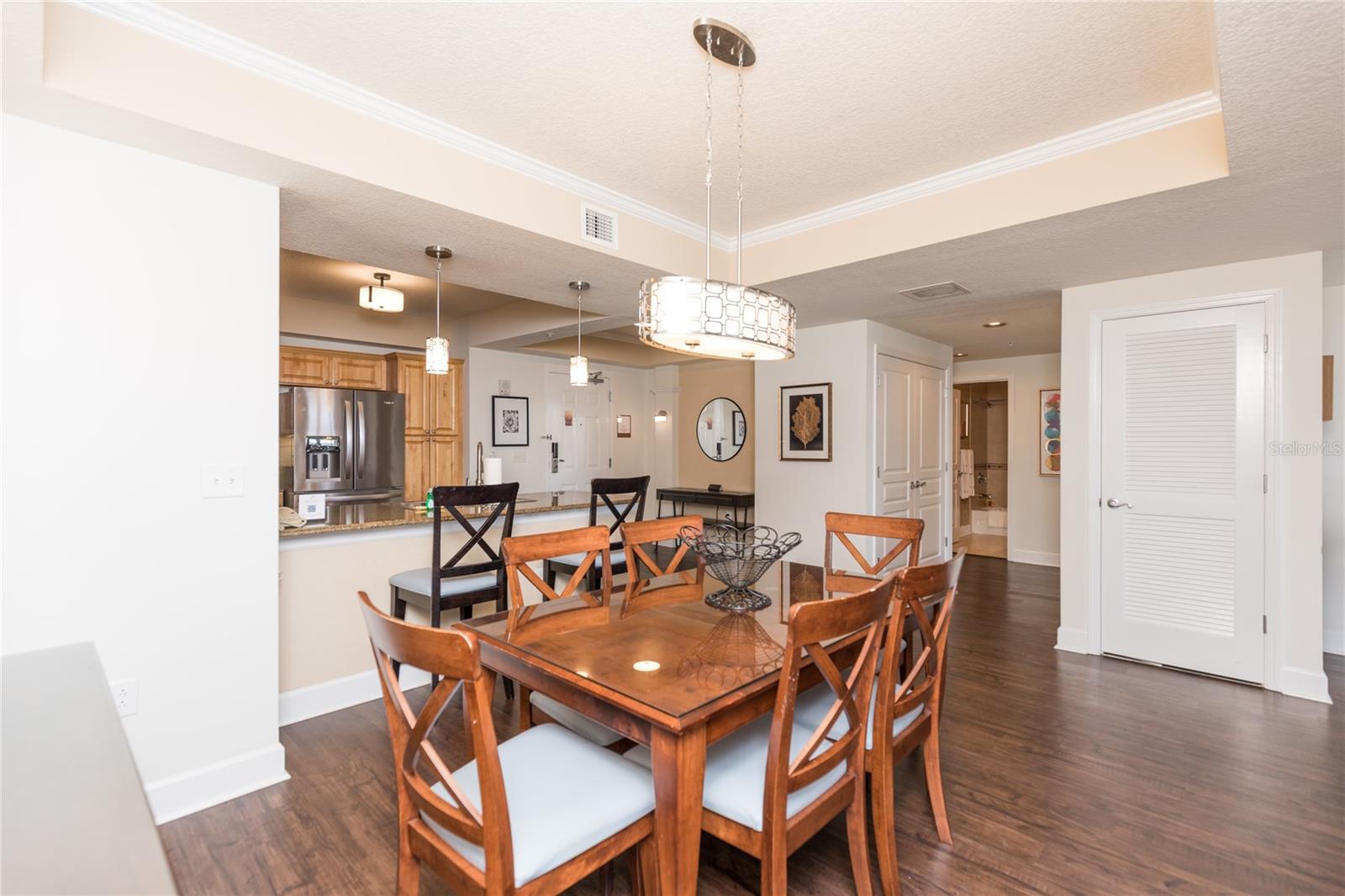 200 OCEAN CREST DR #516