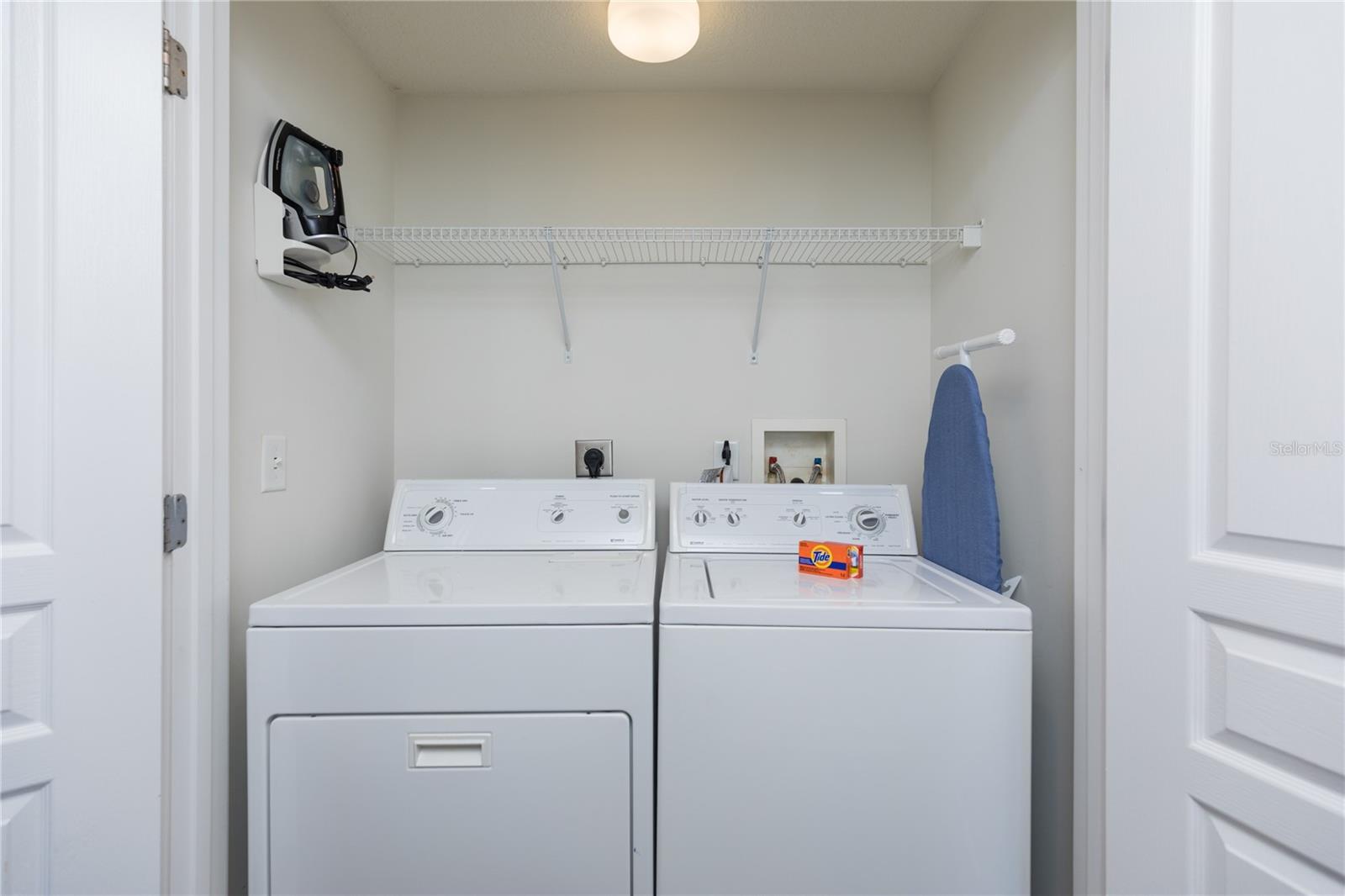 200 OCEAN CREST DR #516