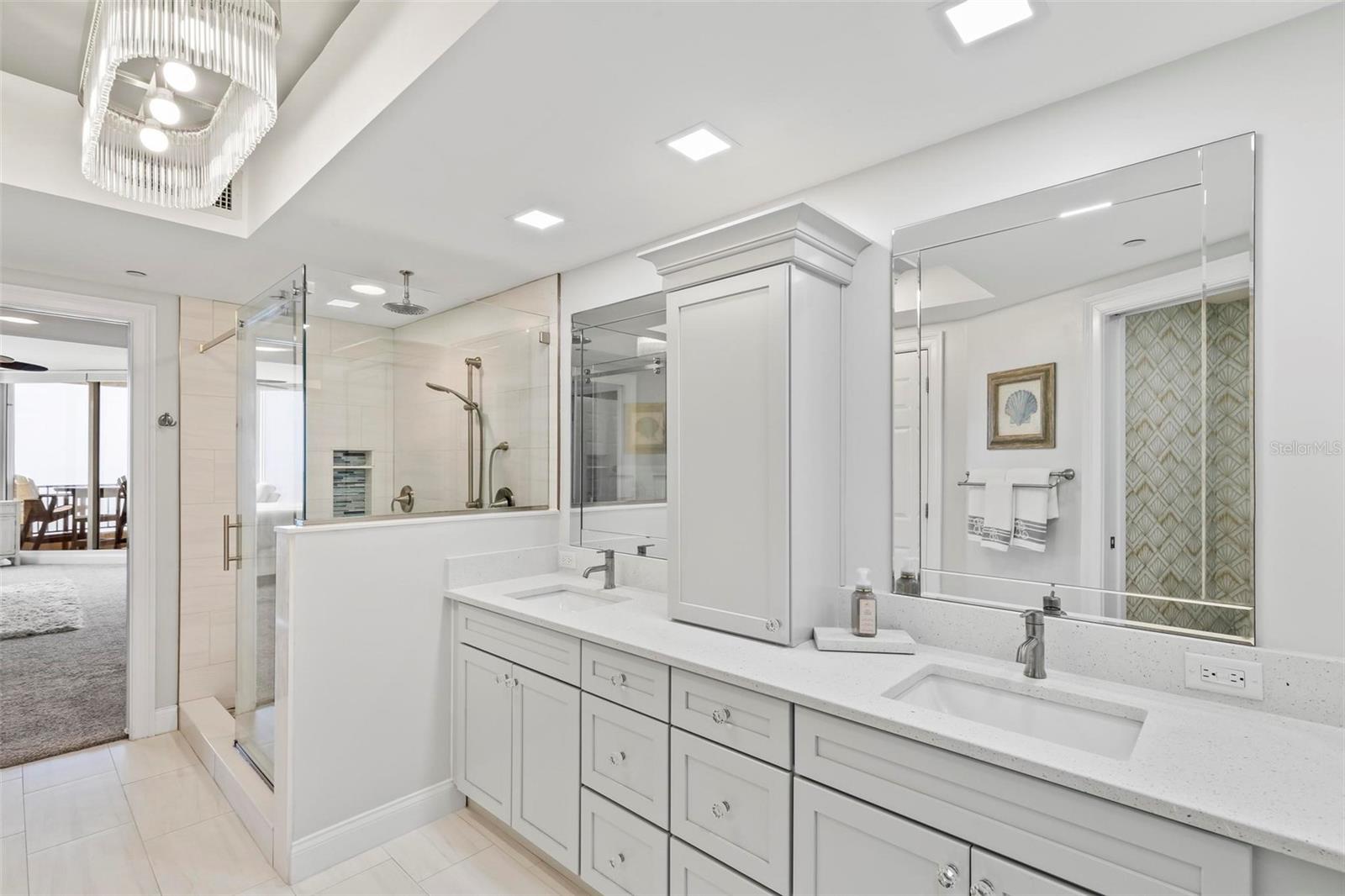 7 AVENUE DE LA MER #702