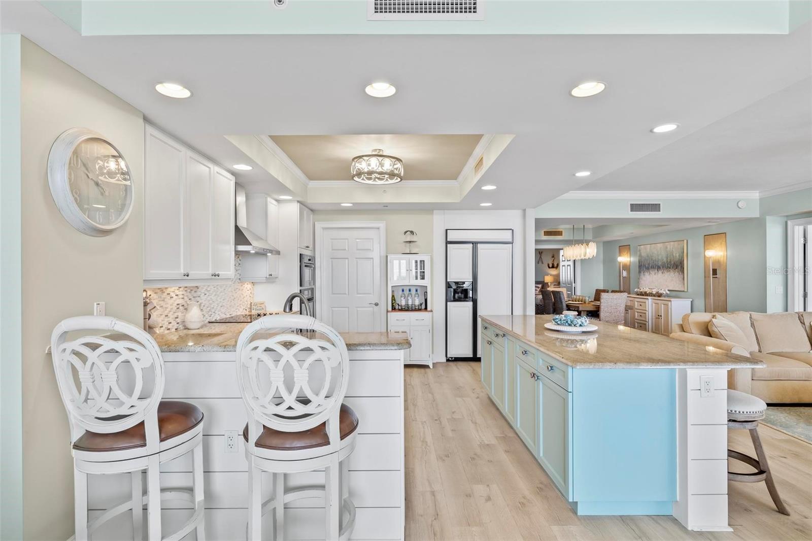 7 AVENUE DE LA MER #702