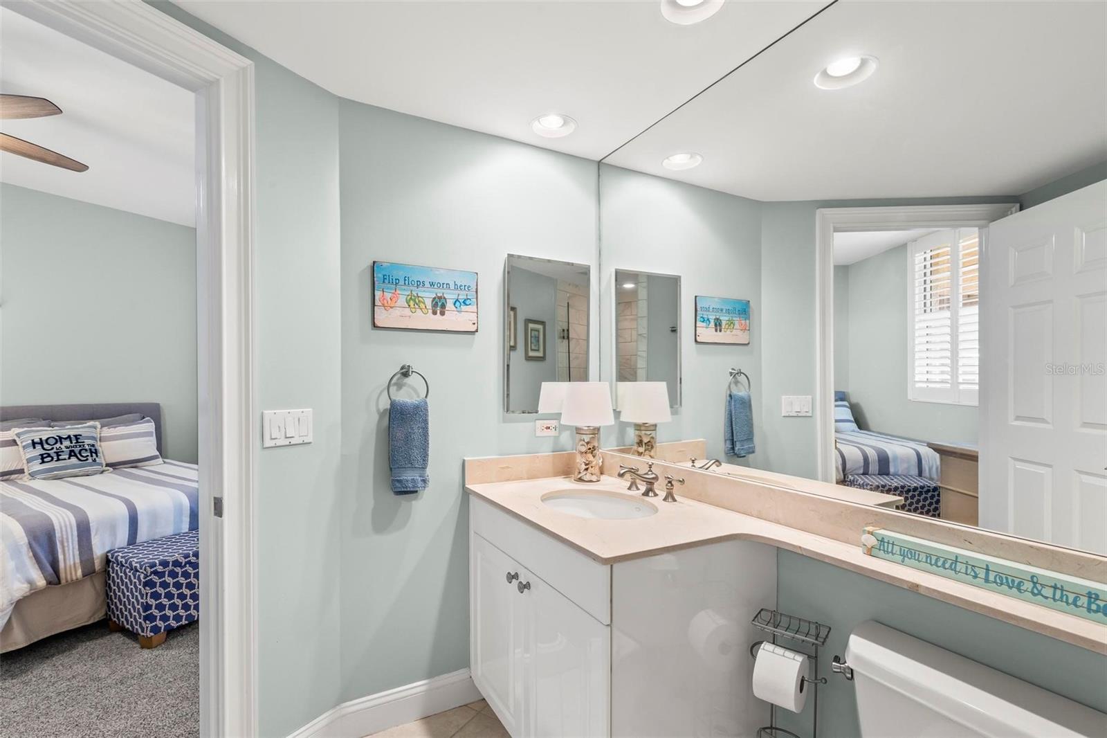 7 AVENUE DE LA MER #702