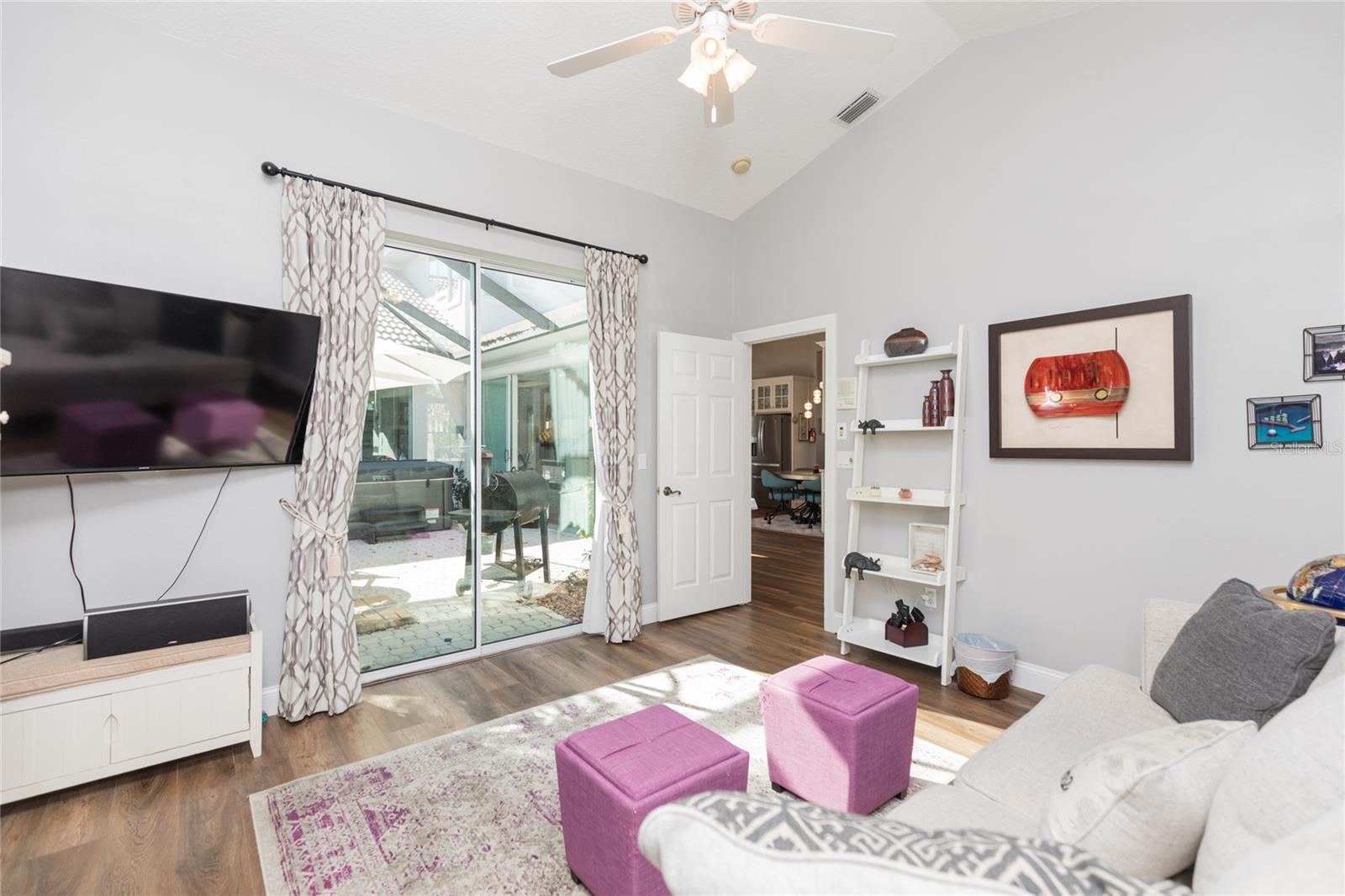 2 MALAGA CT