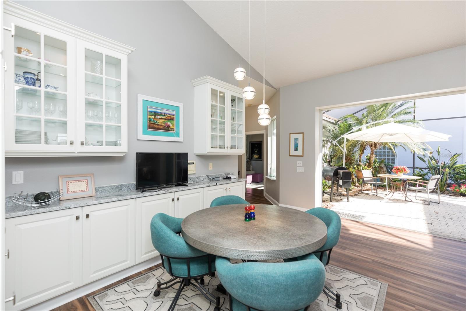 2 MALAGA CT