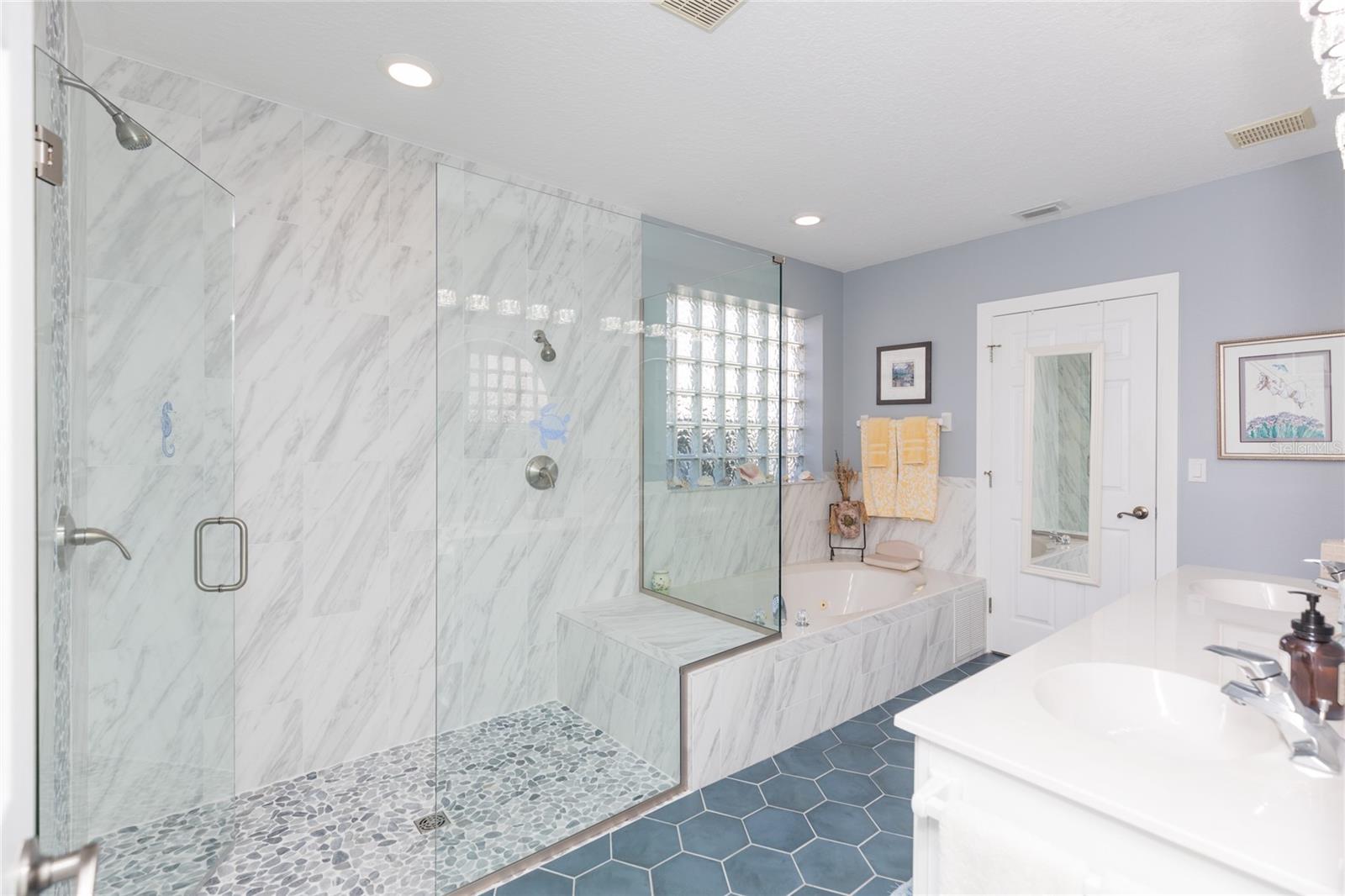 2 MALAGA CT